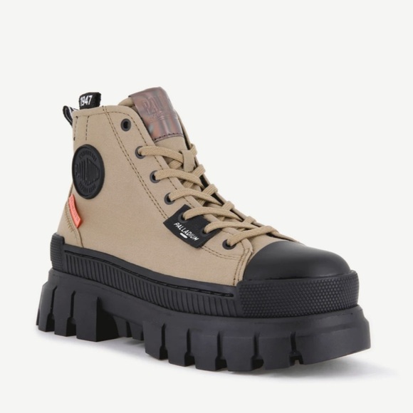 Palladium Revolt Hi Tx - Picture 3 of 6